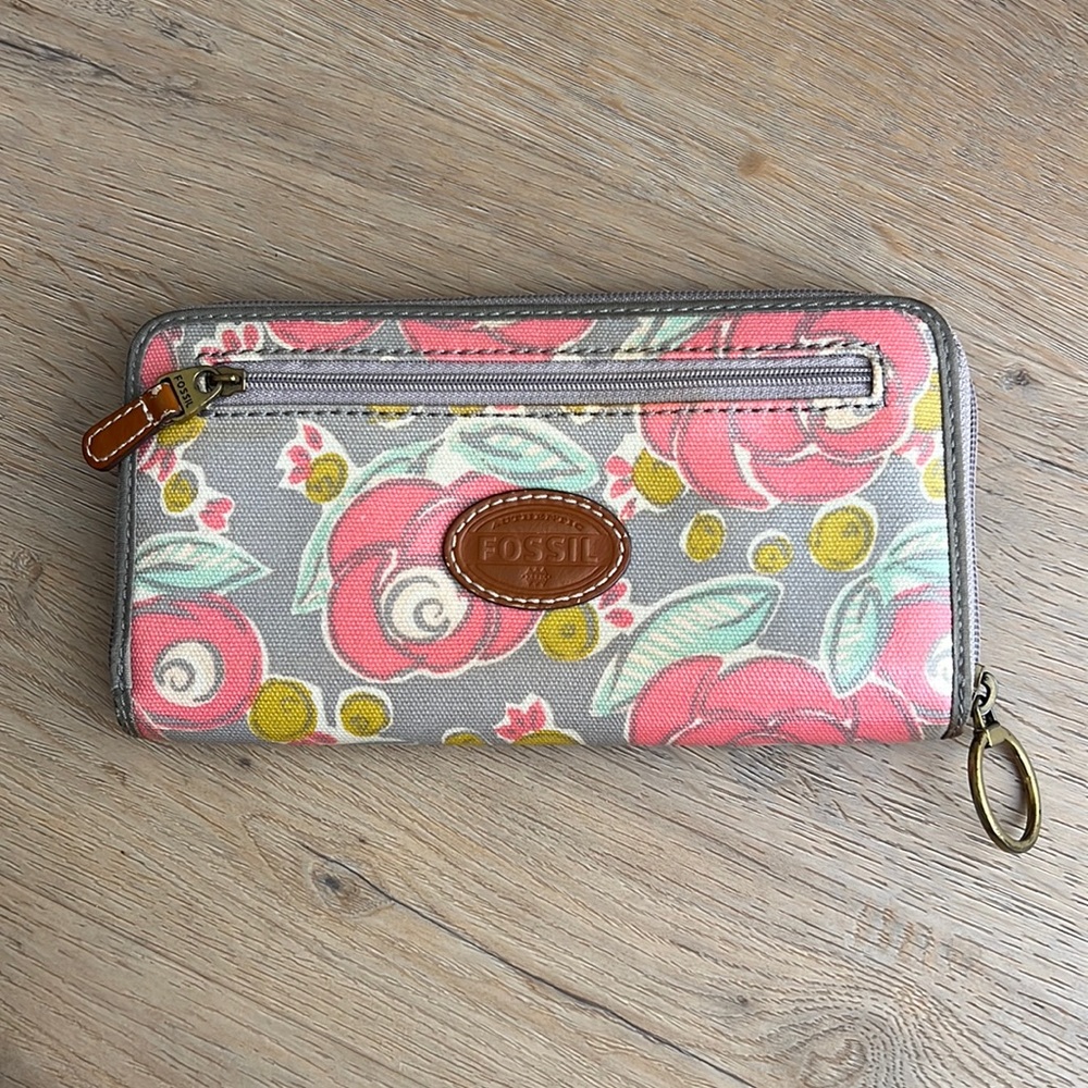 Fossil Rose Wallet